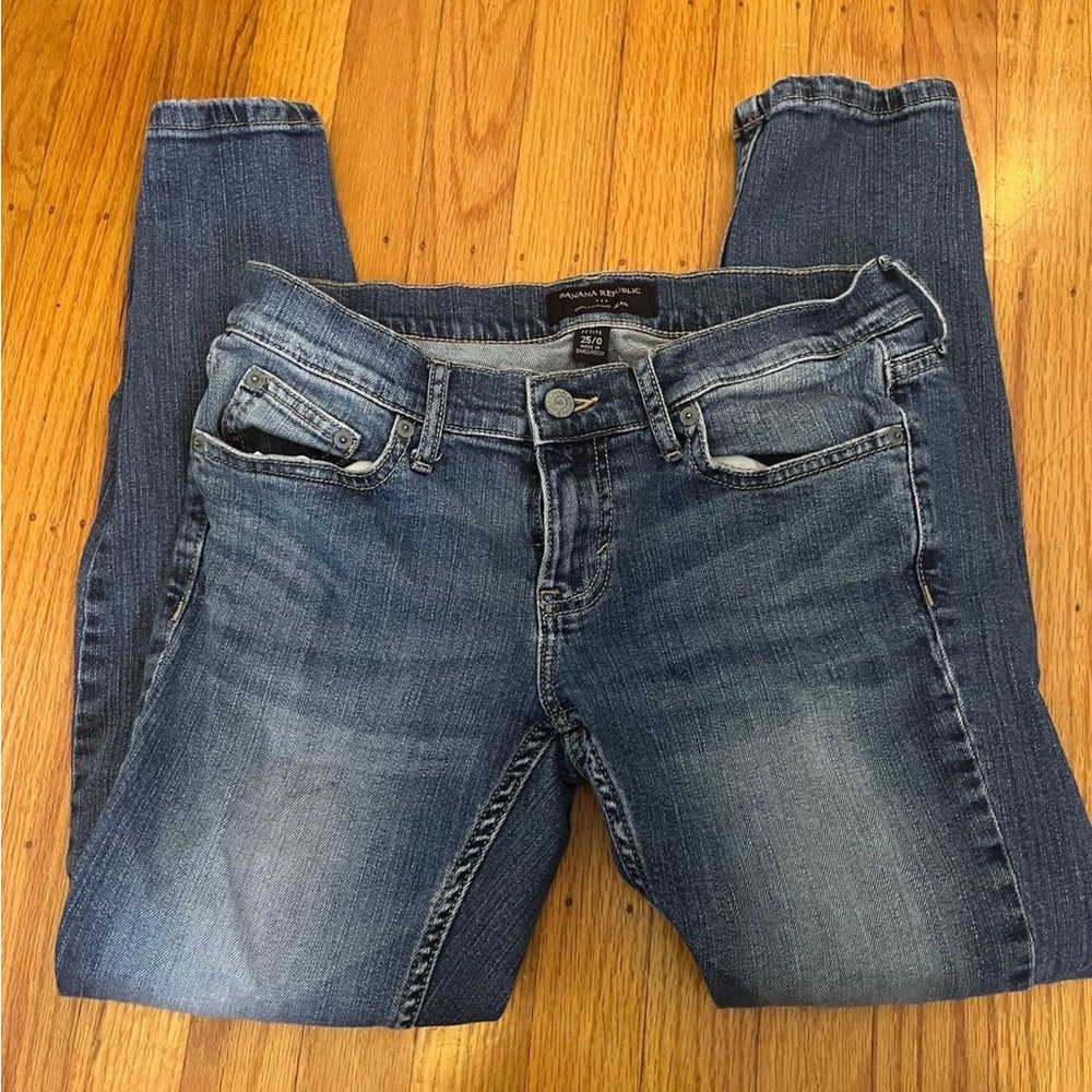 Banana Republic low-rise Girlfriend jeans - PETITE